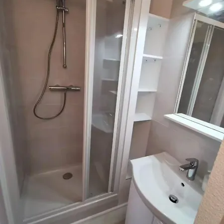 Appartement - La Calanca De Gabriel - Jardin Prive, A 100m, Piscine, Climatisation, Parking, A Saint-aygulf- A Pied Fréjus